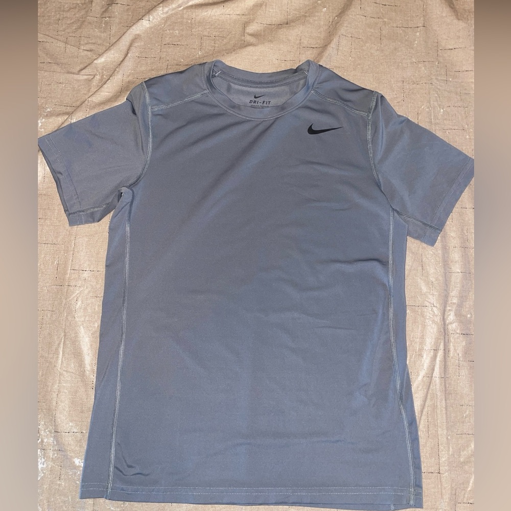 Nike Dri-Fit Boys Athletic Shirt-XL, Gray/Black